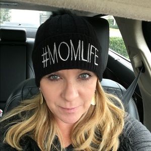 Meet your Posher, Dana